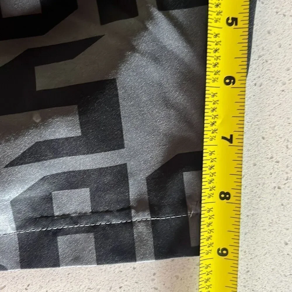 Adidas All Over Print Shorts Men’s Small 9 inseam